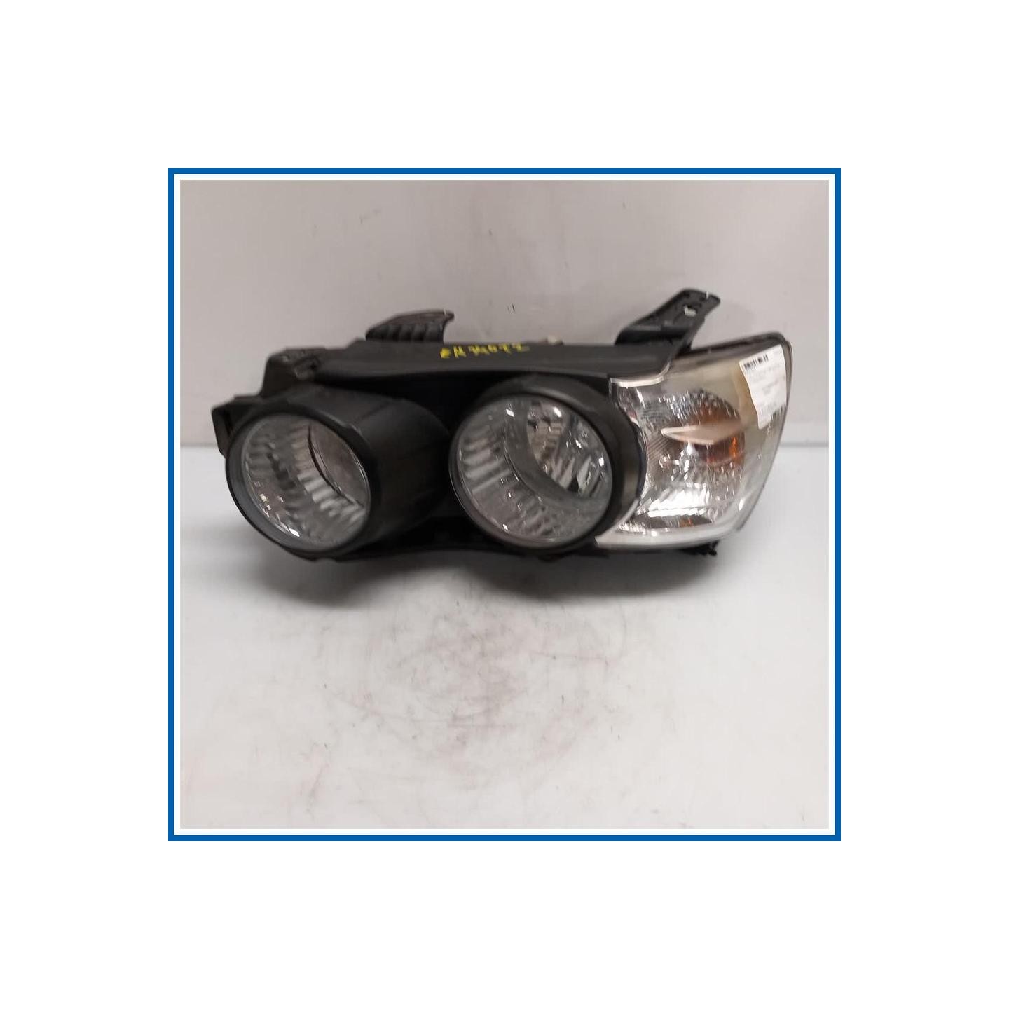 Proiettore O:PROIETTORE COMPLETO 
sx. 
ant. CHEVROLET Aveo III