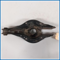 Braccio oscillante (post.inf.) Braccio con cuscinetto in gomma 
sx. 
post. BMW Serie 1 F20 Berlina