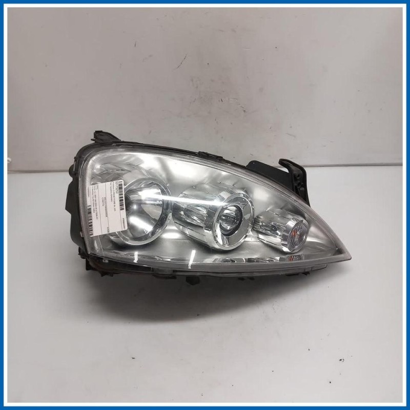 Proiettore O:PROIETTORE 
dx. 
ant. OPEL Corsa C
