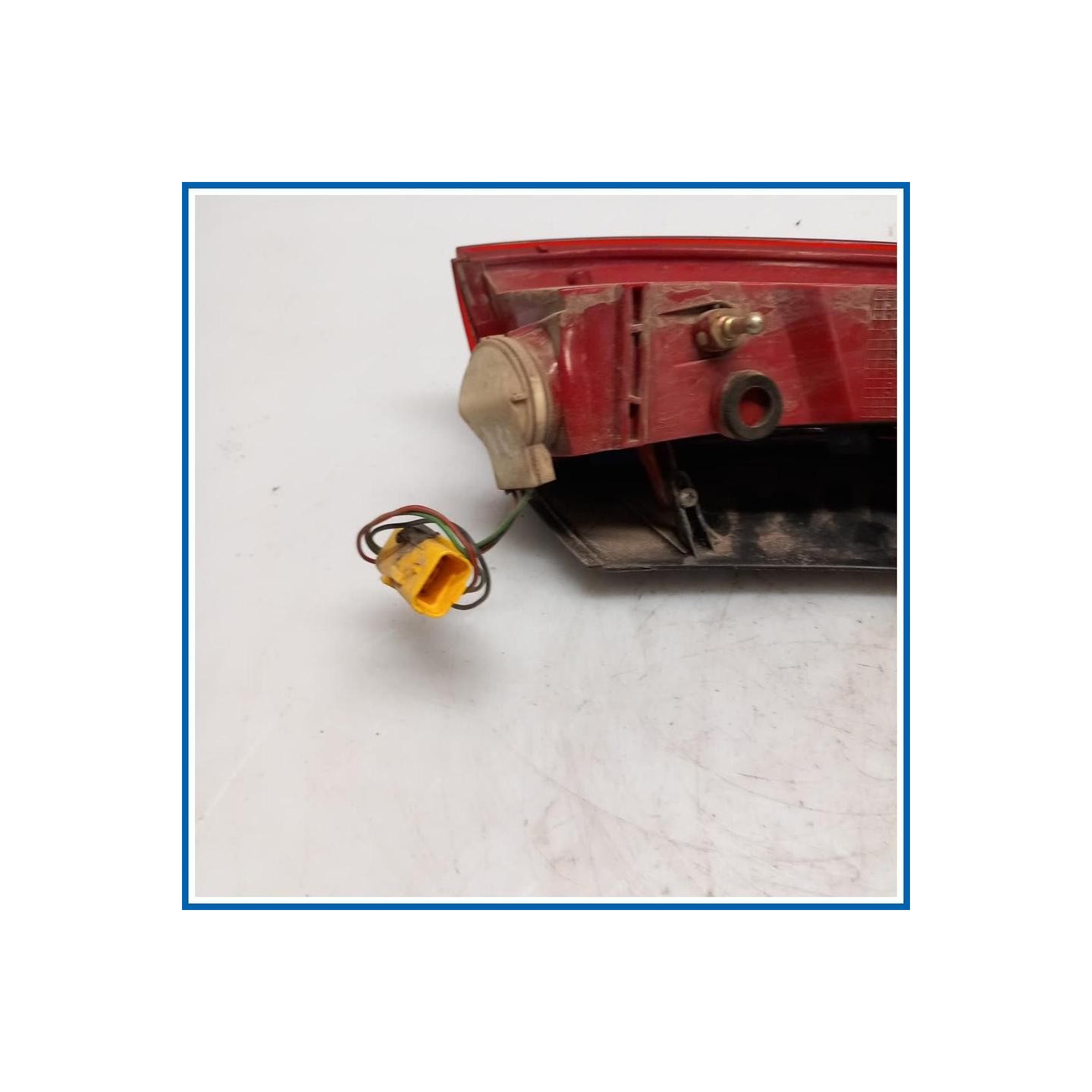 Fanale sup. FARO POST SUP 
dx. 
post. CITROEN C5 II SW