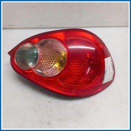 Fanale PLASTICA POST. DX 
dx. 
post. TOYOTA Aygo I