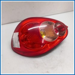 Fanale PLASTICA POST. SX 
sx. 
post. TOYOTA Aygo I