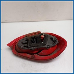 Fanale PLASTICA POST. SX 
sx. 
post. TOYOTA Aygo I