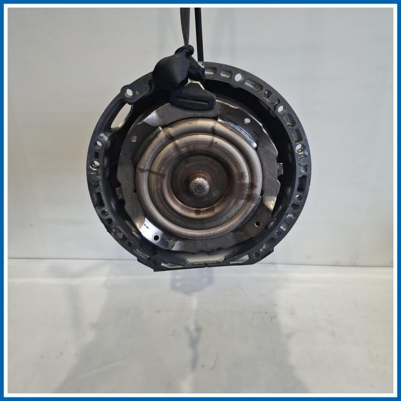 Cambio 9 marce 9G-TRONIC
 
 MERCEDES Classe C W205