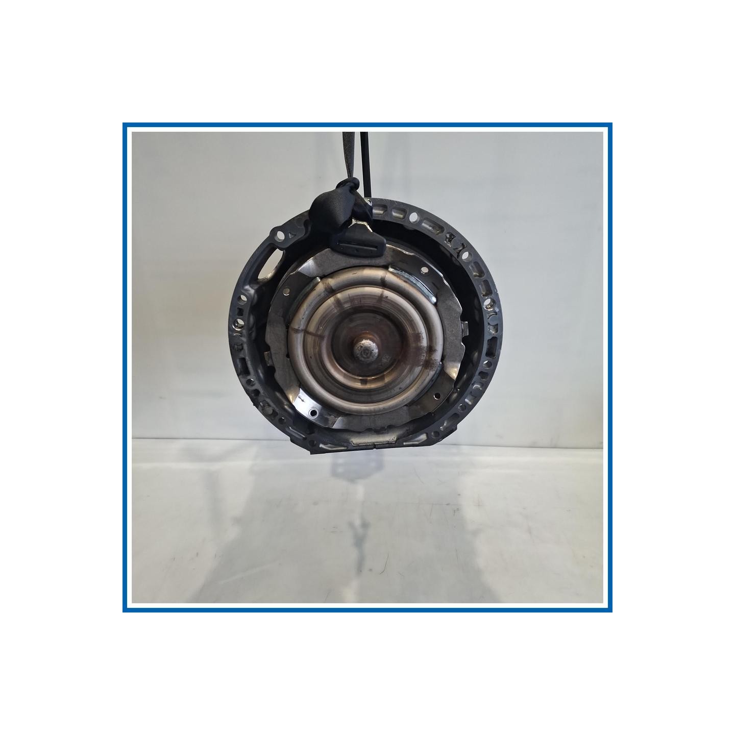 Cambio 9 marce 9G-TRONIC
 
 MERCEDES Classe C W205