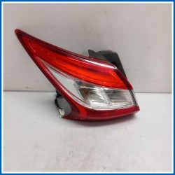 Fanale est. Combination lam 
sx. 
post. NISSAN Pulsar