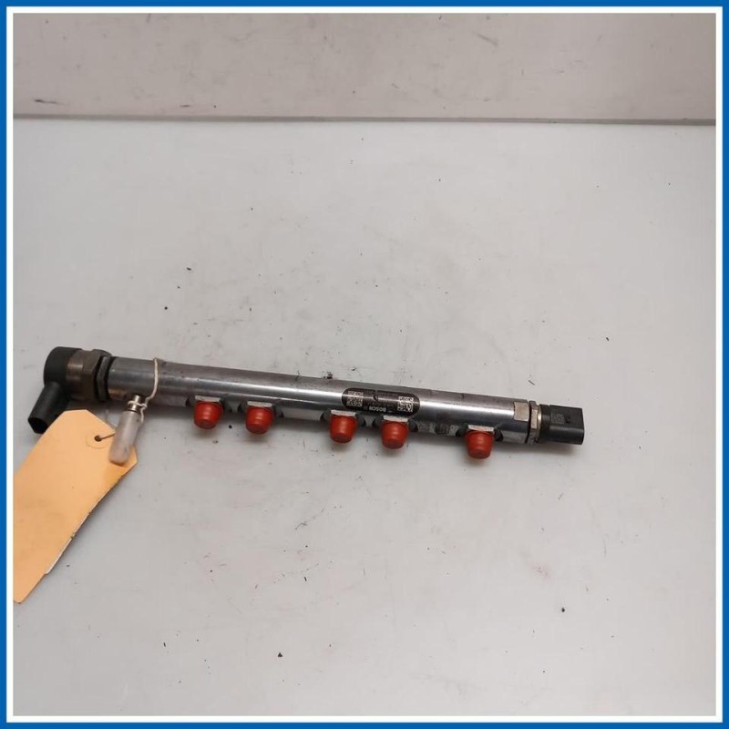 Distributore carburante (flauto) ACCUMULATORE PRESSIONE 
 
 BMW X1 E84