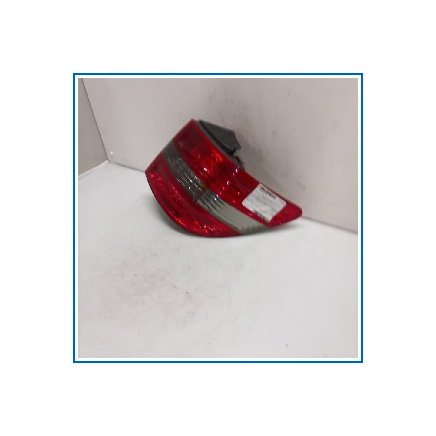 Fanale est. FANALE DI POSIZIONE POST. 
dx. 
post. MERCEDES Classe B W245