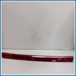 Modanatura trasparente centrale fanali LUCE-INSERTO CENTR 
 
post. HYUNDAI i20 III