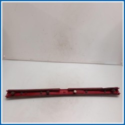 Modanatura trasparente centrale fanali LUCE-INSERTO CENTR 
 
post. HYUNDAI i20 III