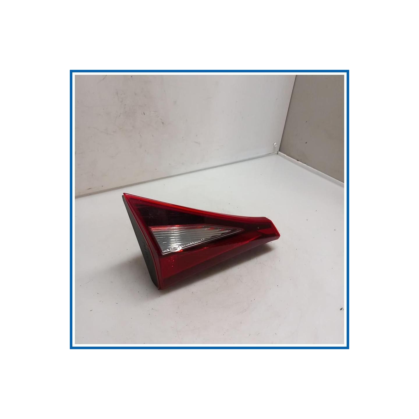 Fanale int. LUCE-GR OTTICO POST, INT, SX 
sx. 
post. HYUNDAI i20 III
