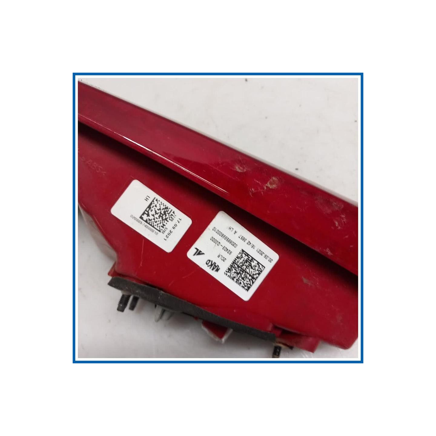 Fanale int. LUCE-GR OTTICO POST, INT, SX 
sx. 
post. HYUNDAI i20 III