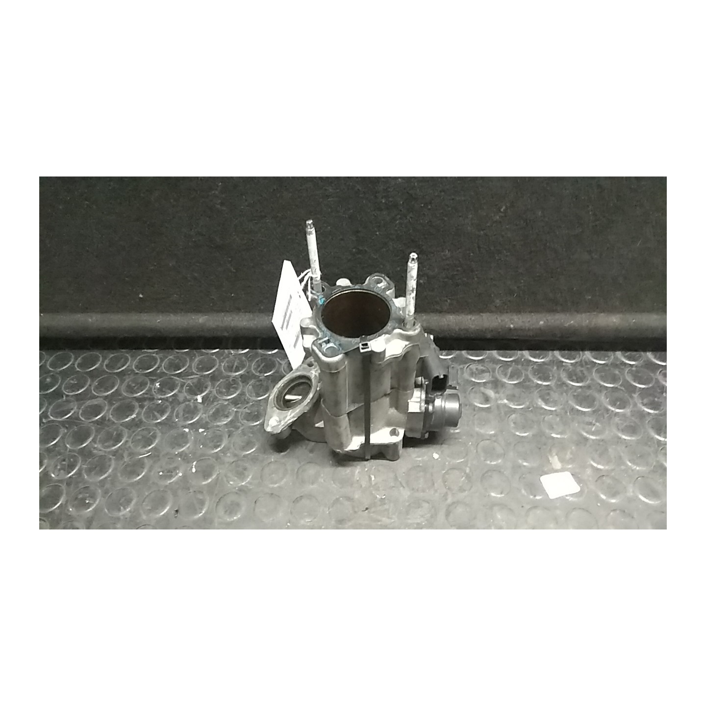 VALVOLA EGR 040 NISSAN QASHQAI (J10E/JJ10E) (02/07-12 M9R 1495600Q1A