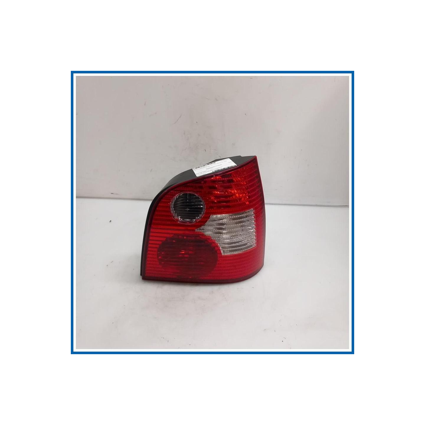 Fanale FANALINO POST.DX POLO 02-05 
dx. 
post. VOLKSWAGEN Polo IV