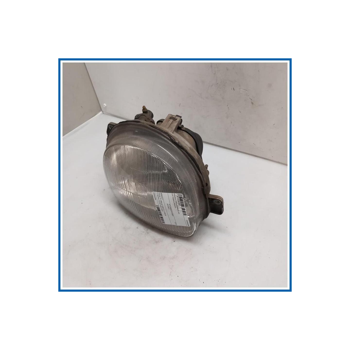 Proiettore FENDI NEBBIA 
dx. 
ant. RENAULT Twingo I