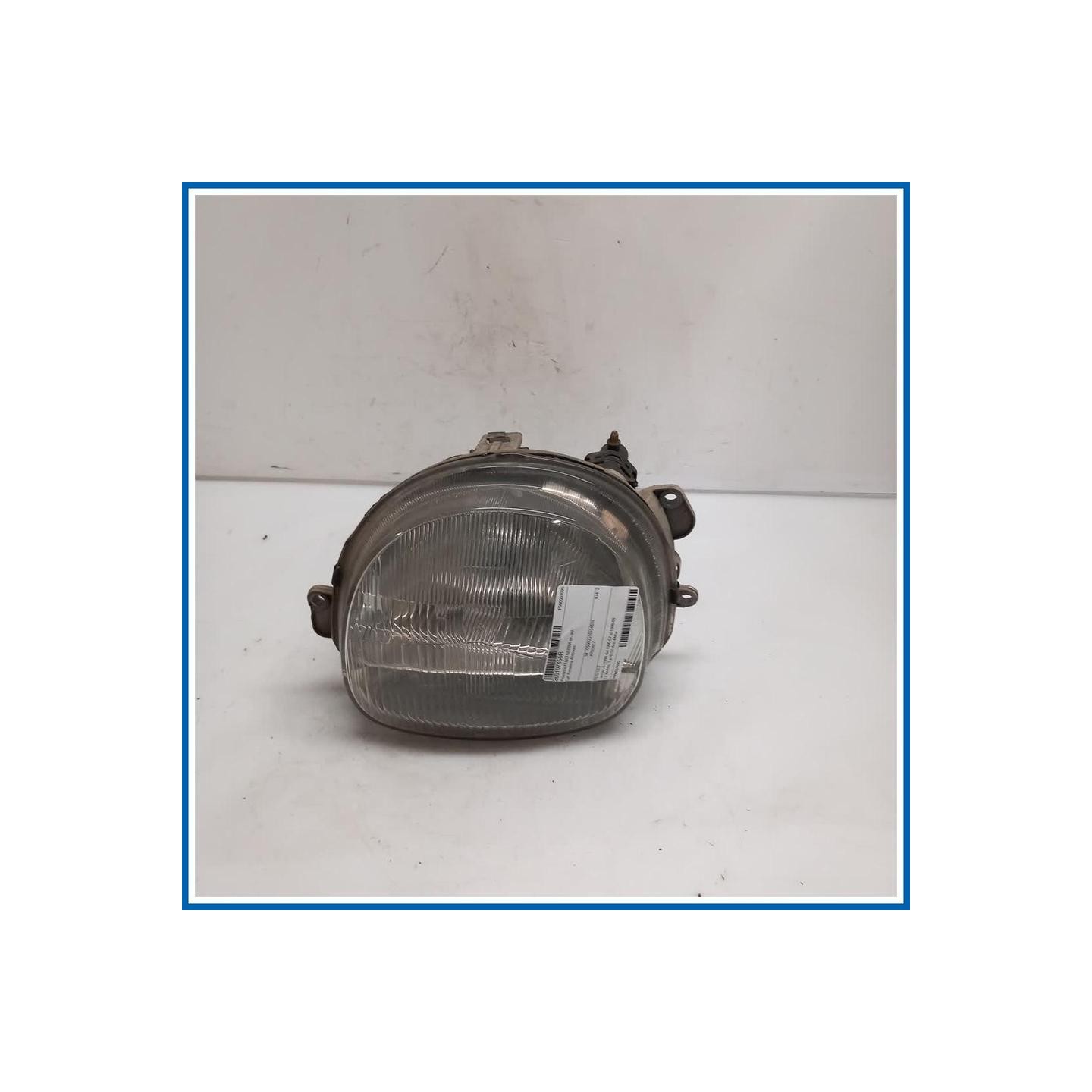 Proiettore FENDI NEBBIA 
sx. 
ant. RENAULT Twingo I