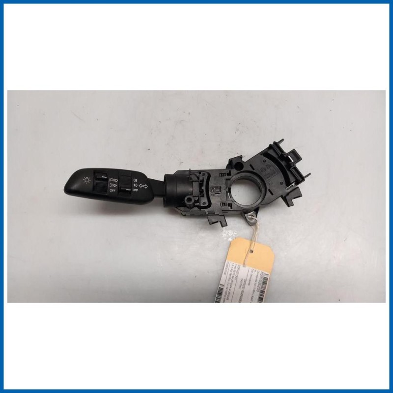 Devioguida luci TURN LIGHT ASSY-MULTI FUNCTION 
sx. 
 SSANGYONG Tivoli