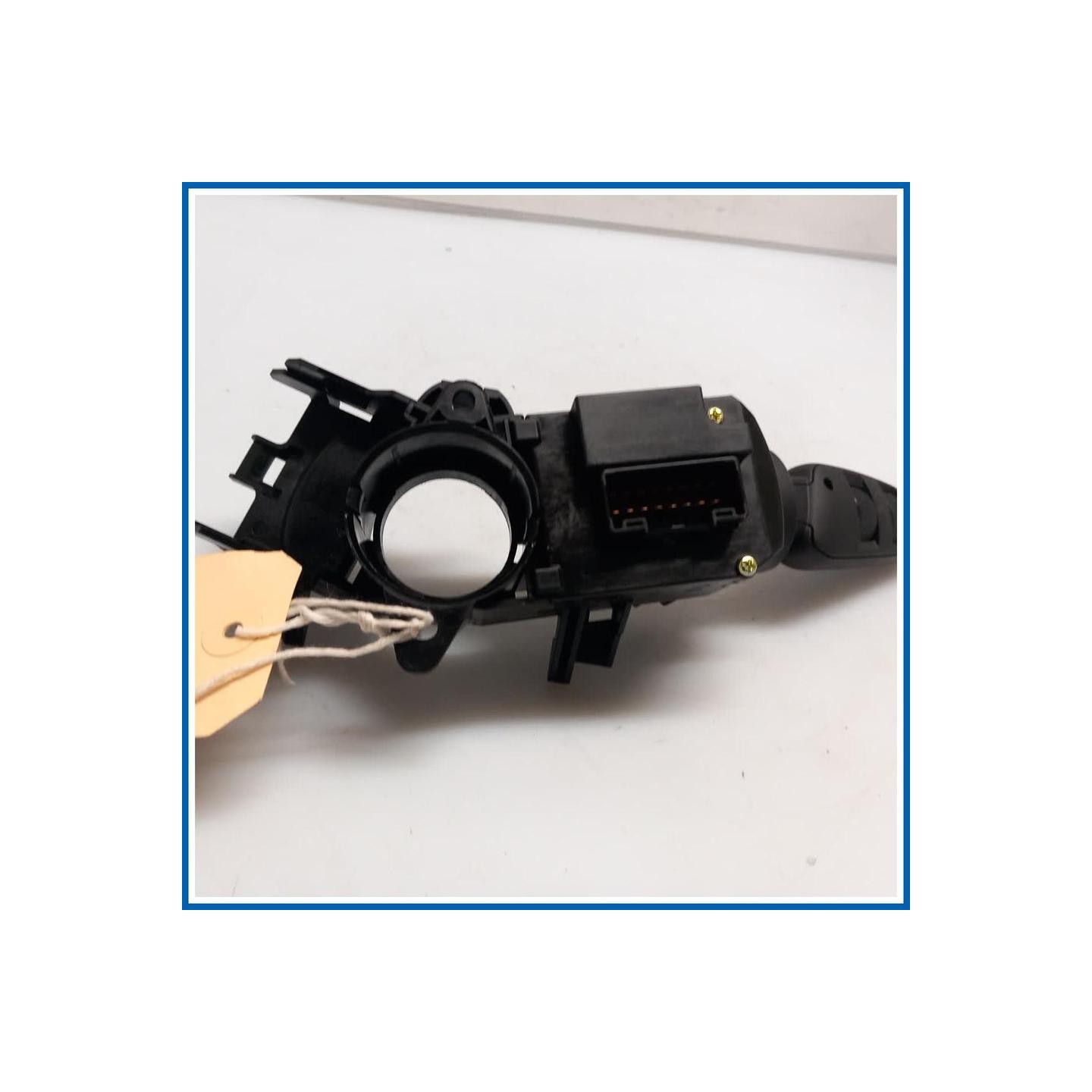 Devioguida luci TURN LIGHT ASSY-MULTI FUNCTION 
sx. 
 SSANGYONG Tivoli