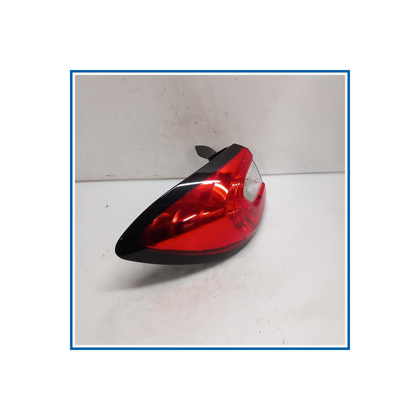 Fanale est. FANALINI POST SX 
sx. 
post. RENAULT Captur I