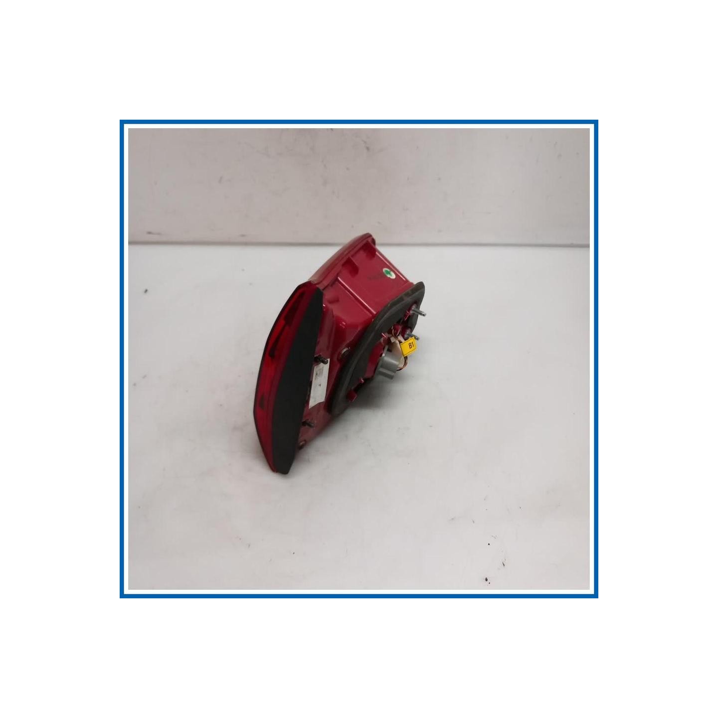 Fanale int. LENS & HSG-RR COMB I/S LAMP,LH 
sx. 
post. KIA Sportage III
