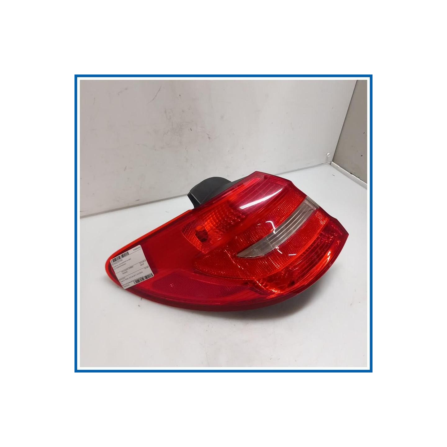 Fanale est. Luce posteriore 
sx. 
post. MERCEDES Classe B W246