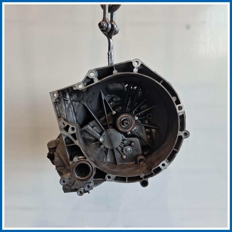 Cambio TRANSAXLE ASSY 
UGJC 
 FORD Fiesta VI