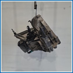 Cambio hr16
 
 NISSAN NV200