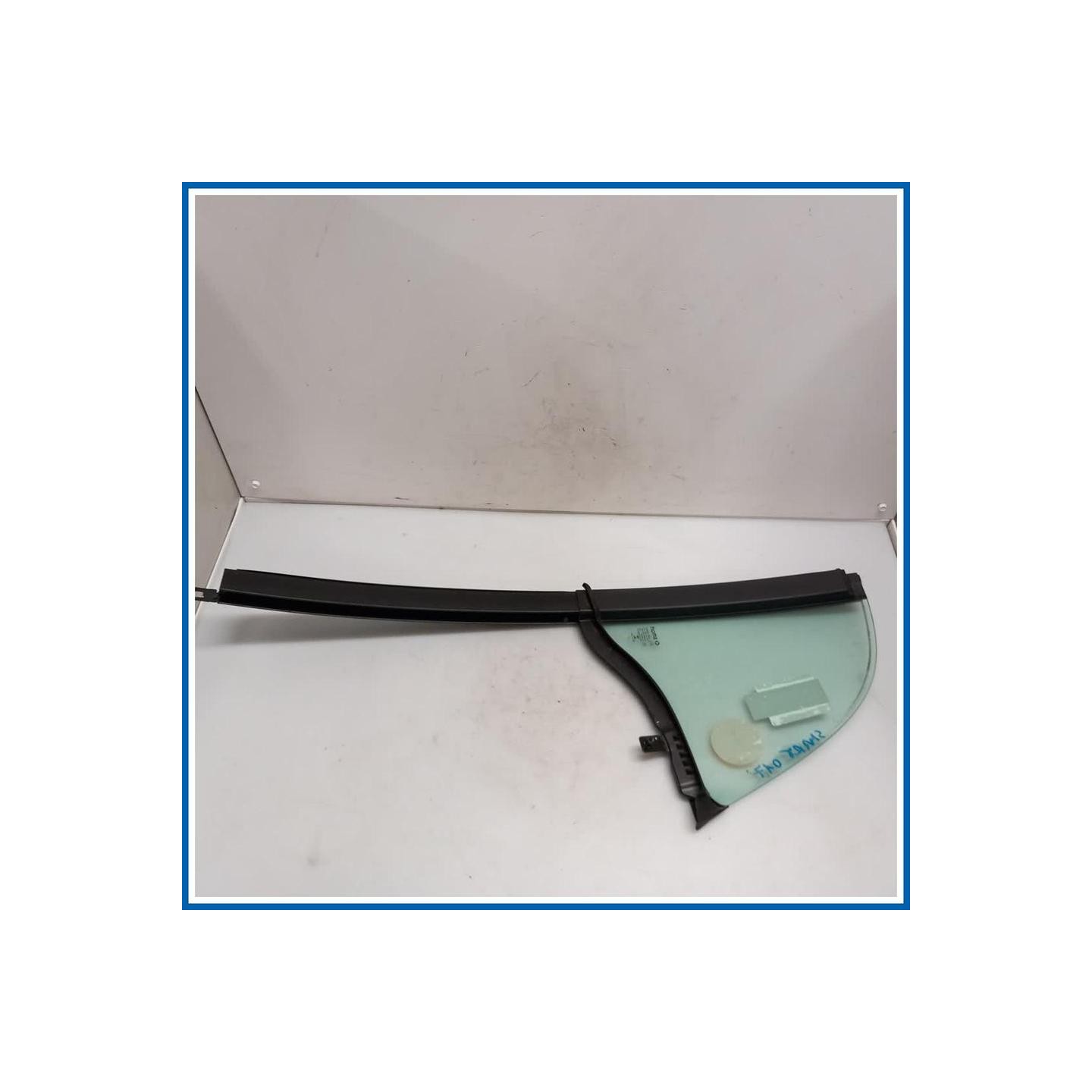Cristallo fisso porta FINESTRINO LATERALE 
dx. 
ant. SMART Fortwo Coupe