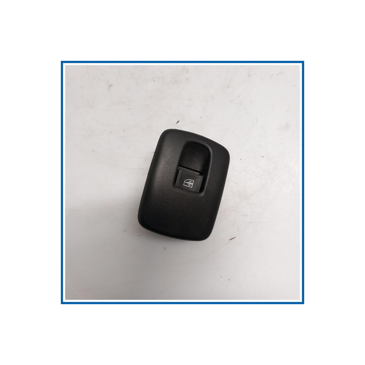 Interruttore alzacristalli INTERRUTTORE A PULSANTE 
dx. 
ant. SMART Fortwo Coupe