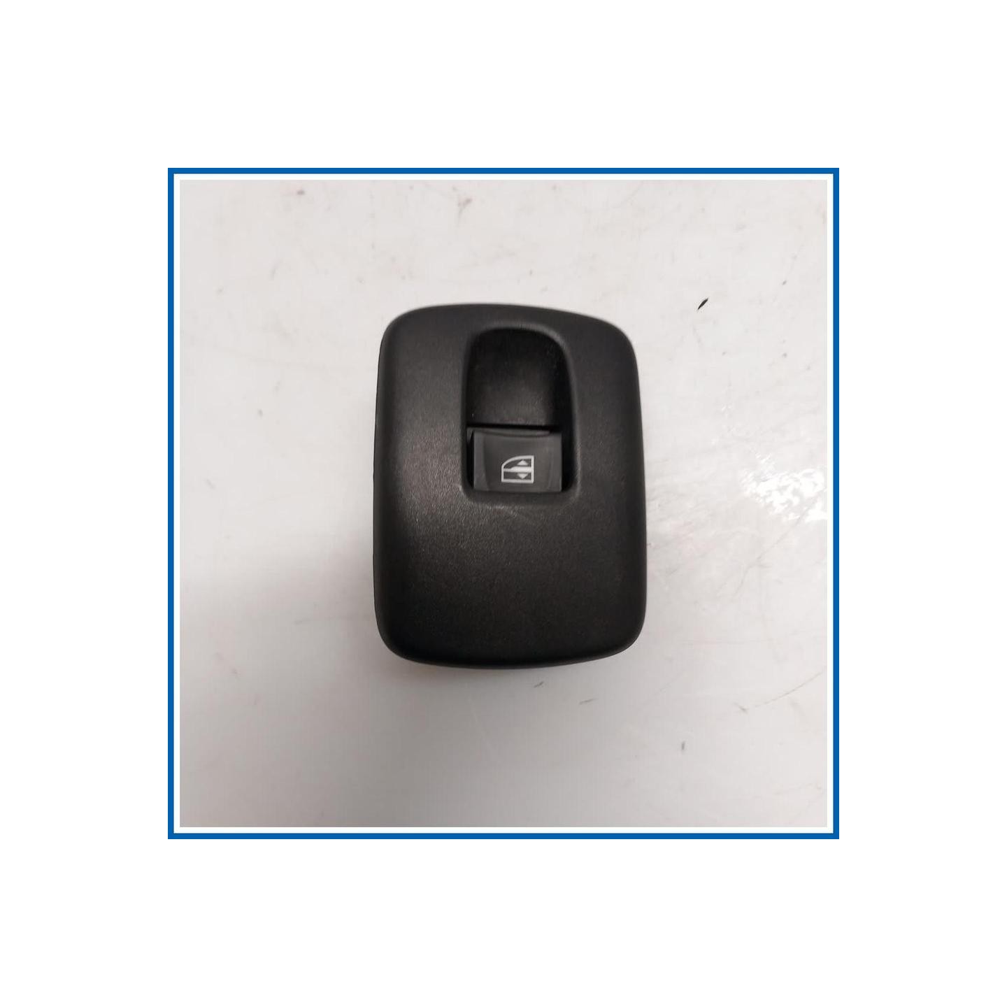 Interruttore alzacristalli INTERRUTTORE A PULSANTE 
dx. 
ant. SMART Fortwo Coupe