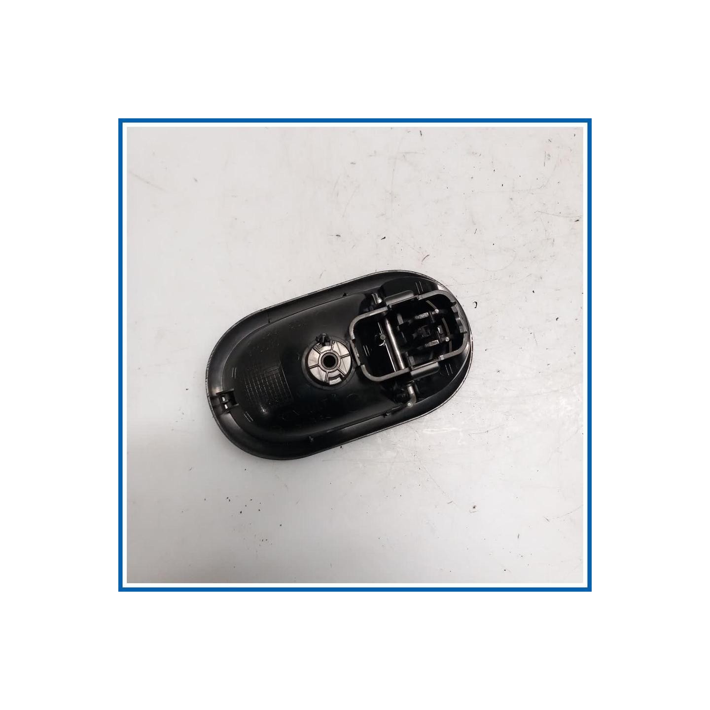 Maniglia porta int. AZIONAMENTO INTERNO 
dx. 
ant. SMART Fortwo Coupe