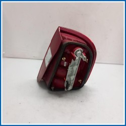 Fanale . 
sx. 
post. SKODA Fabia 6Y2