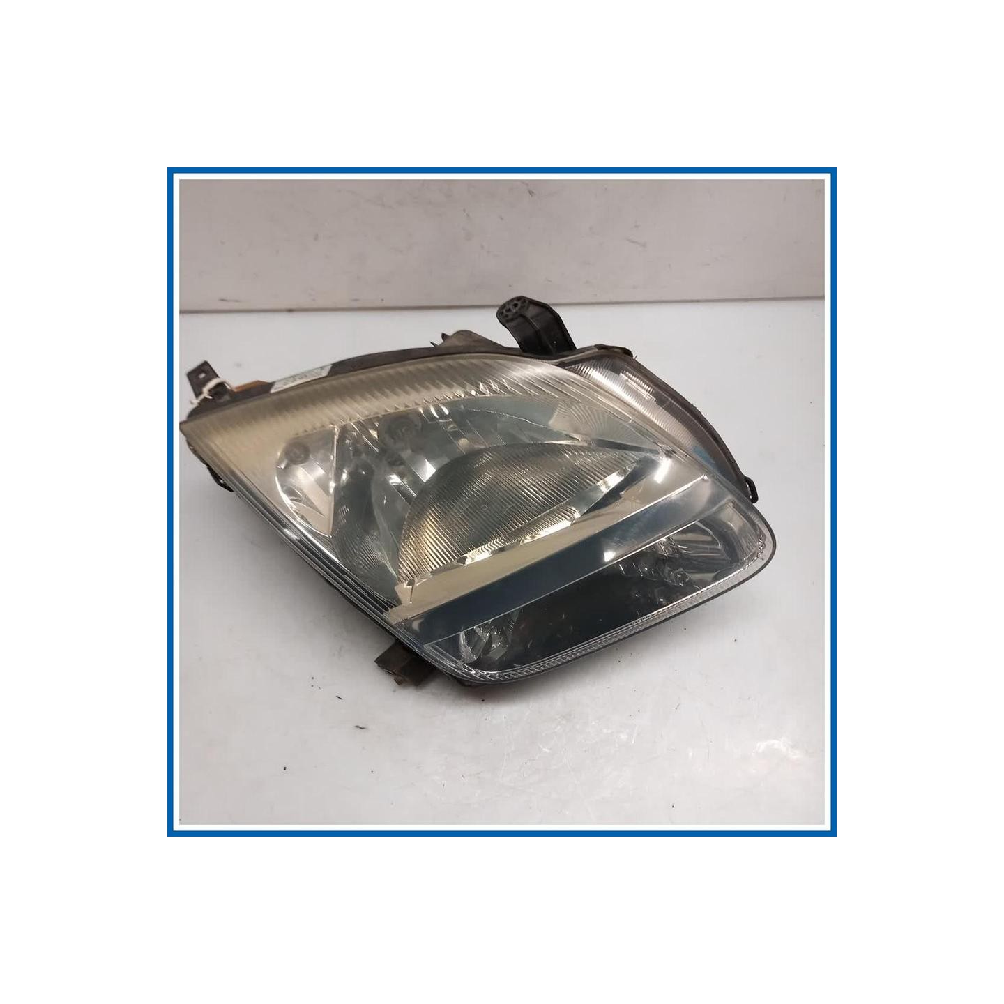 Proiettore FARO ANT DX 
dx. 
ant. SUZUKI Ignis II