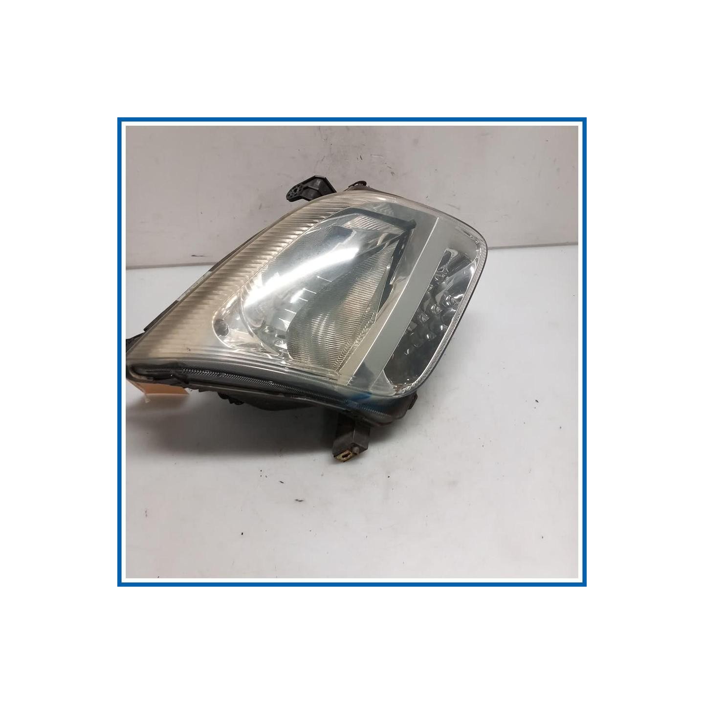 Proiettore FARO ANT DX 
dx. 
ant. SUZUKI Ignis II