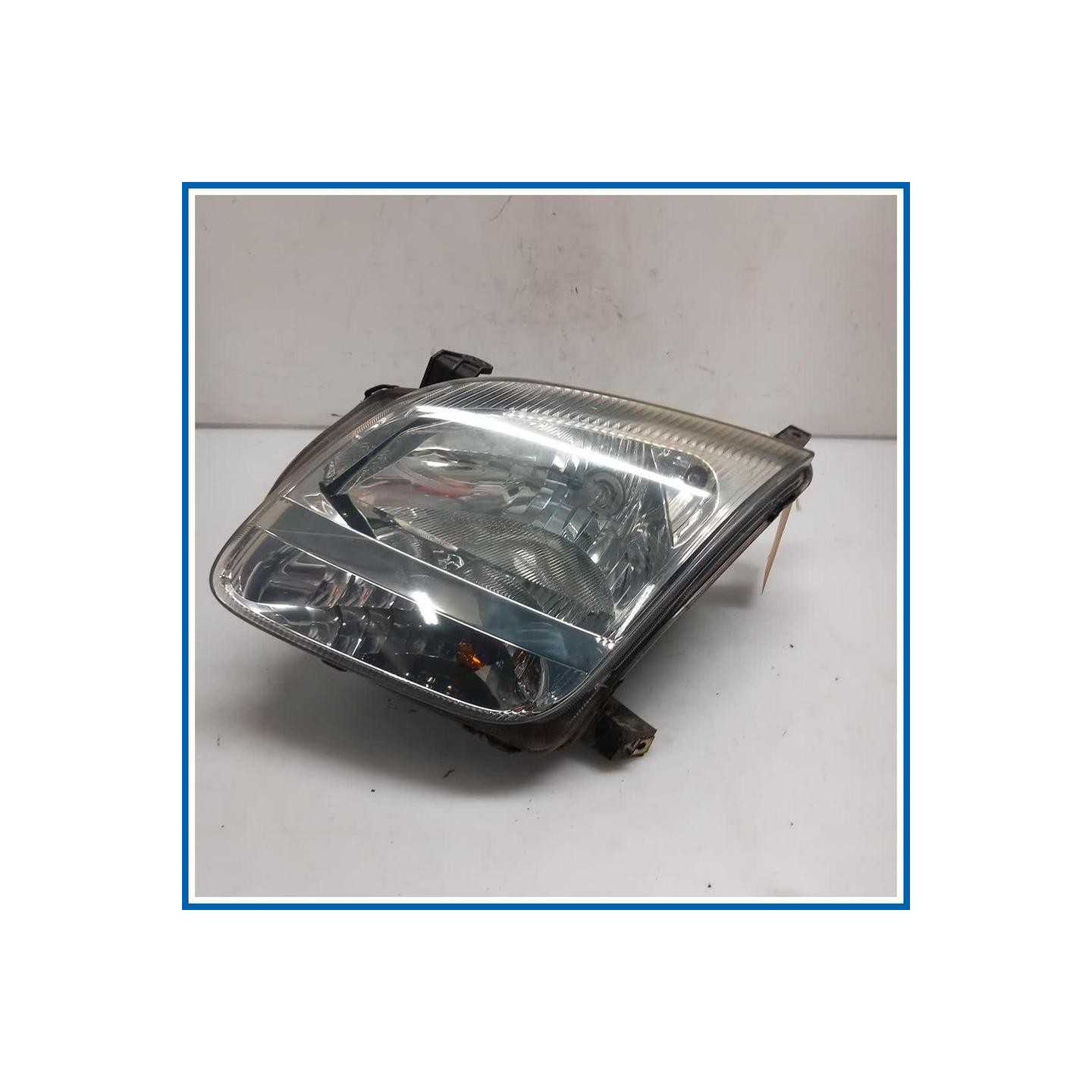 Proiettore FARO ANT SX 
sx. 
ant. SUZUKI Ignis II