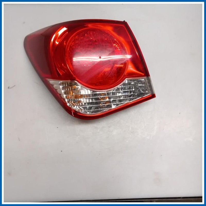Fanale est. FANALE POSTERIORE 
sx. 
post. CHEVROLET Cruze