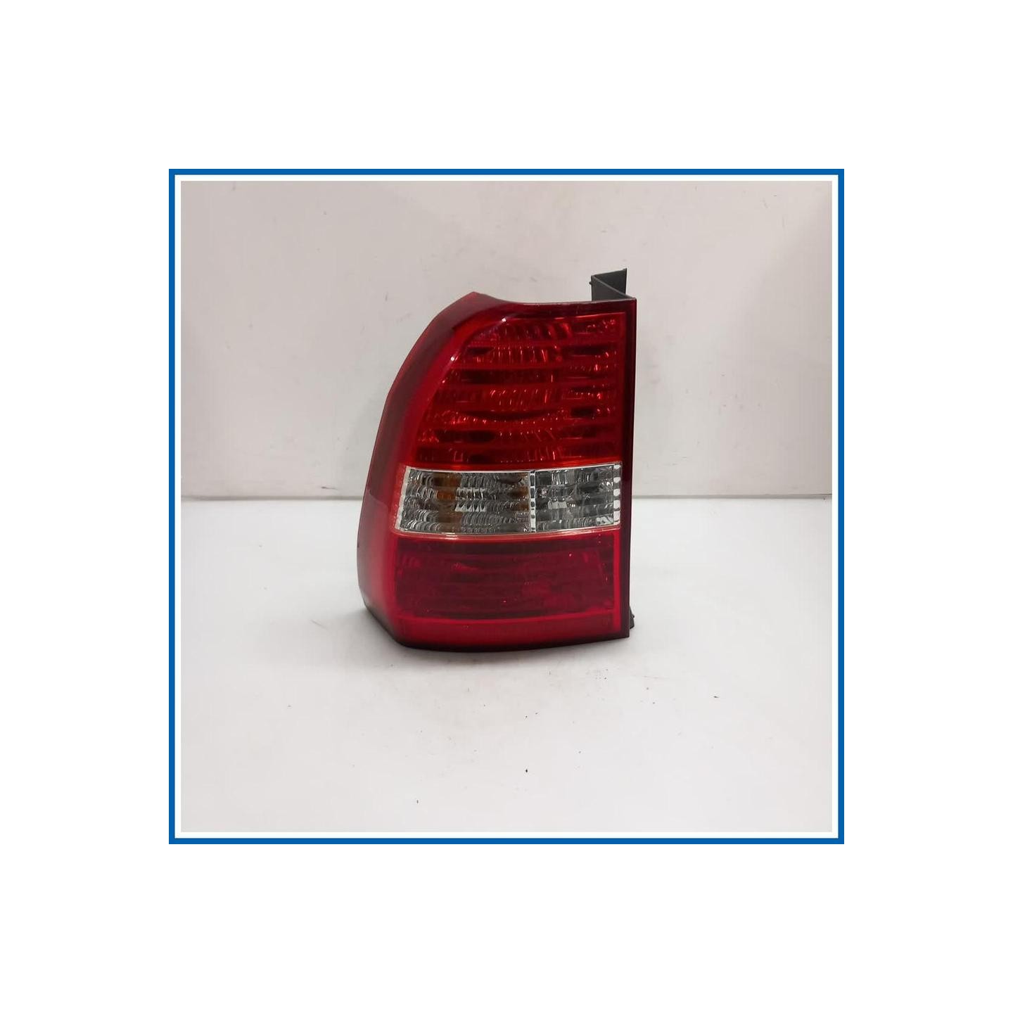 Fanale LAMP ASSY-REAR COMBINATION,LH 
sx. 
post. KIA Sportage II