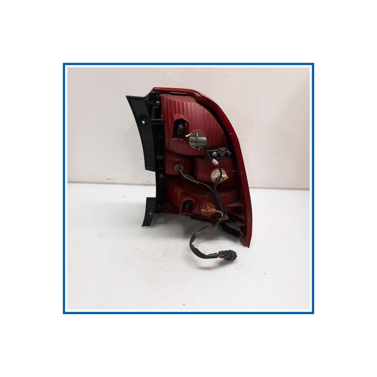 Fanale LAMP ASSY-REAR COMBINATION,LH 
sx. 
post. KIA Sportage II