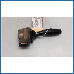 Devioguida luci LEVER ASSY-LIGHTING & T/SIG 
sx. 
 KIA Sportage II