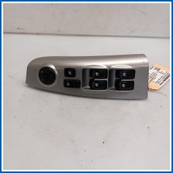 Interruttore alzacristalli SWITCH ASSY-P/WDO MAIN 
sx. 
ant. KIA Sportage II