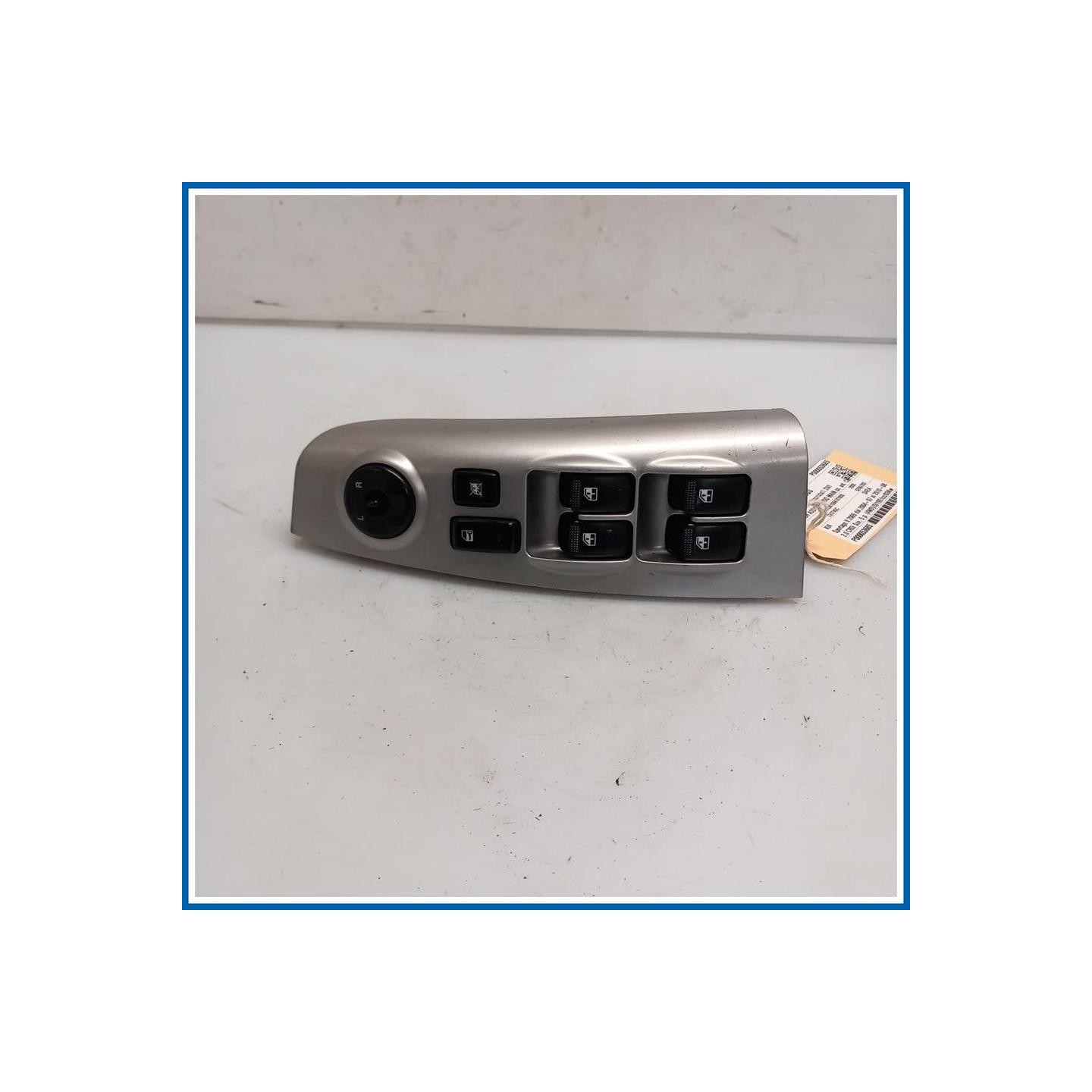 Interruttore alzacristalli SWITCH ASSY-P/WDO MAIN 
sx. 
ant. KIA Sportage II