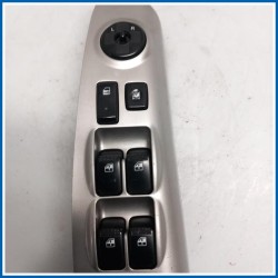 Interruttore alzacristalli SWITCH ASSY-P/WDO MAIN 
sx. 
ant. KIA Sportage II