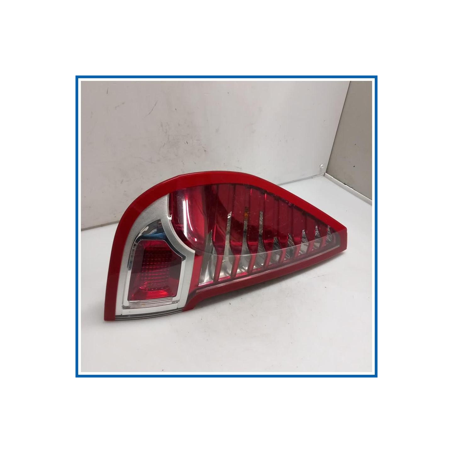 Fanale est. FANALINO POSTE SX 
sx. 
post. RENAULT Scenic X-Mod