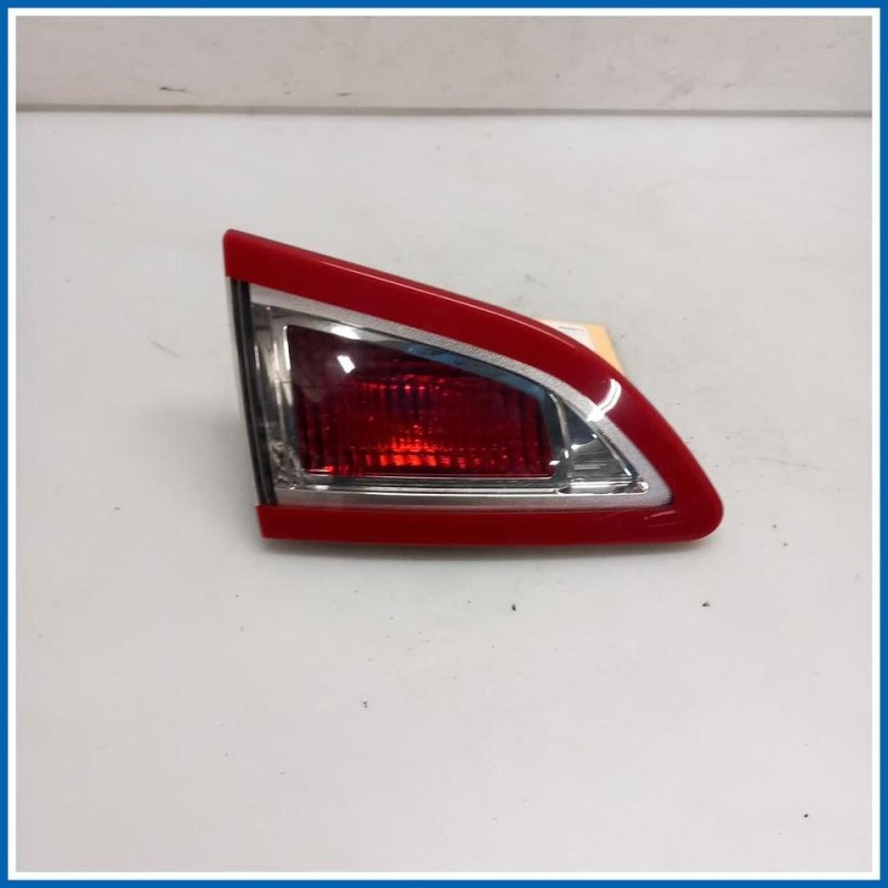 Fanale int. FANALINO POSTE DX 
dx. 
post. RENAULT Scenic X-Mod