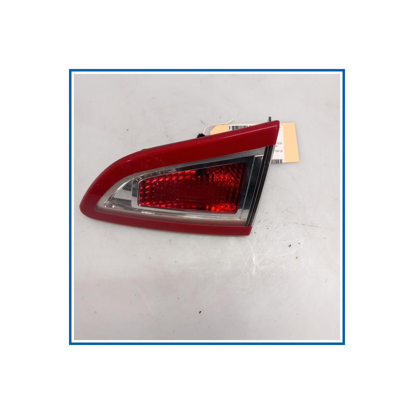 Fanale int. FANALINO POSTE SX 
sx. 
post. RENAULT Scenic X-Mod