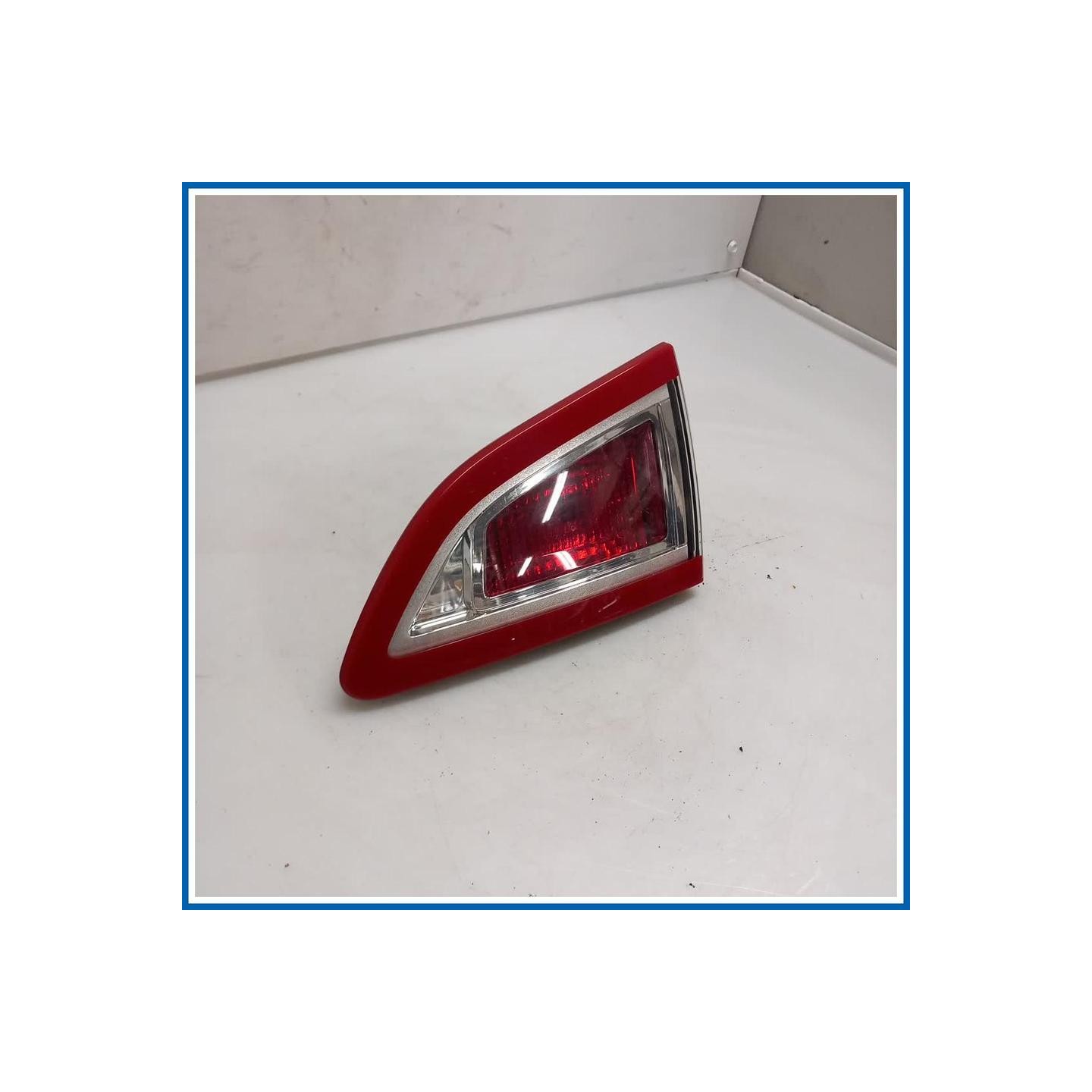 Fanale int. FANALINO POSTE SX 
sx. 
post. RENAULT Scenic X-Mod