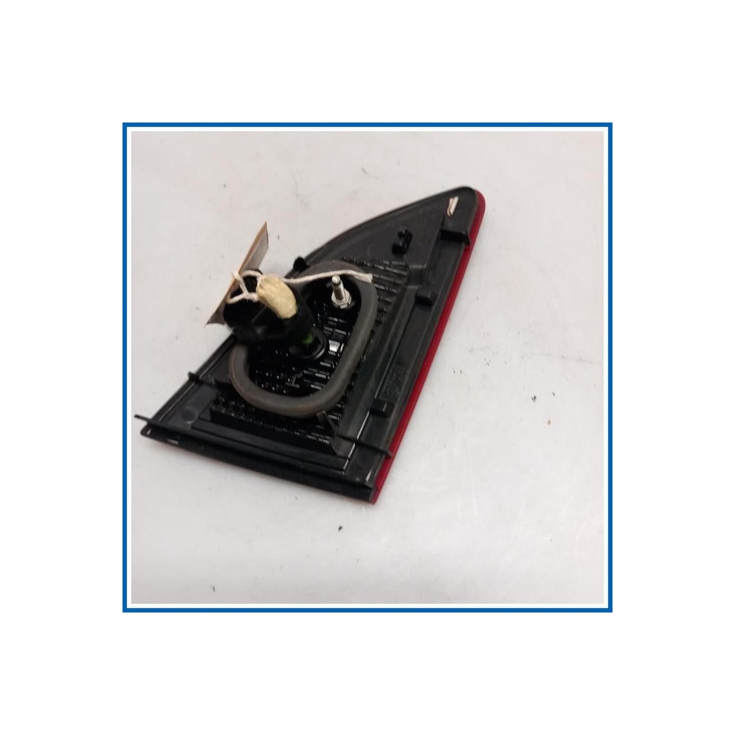 Fanale int. FANALINO POSTE SX 
sx. 
post. RENAULT Scenic X-Mod
