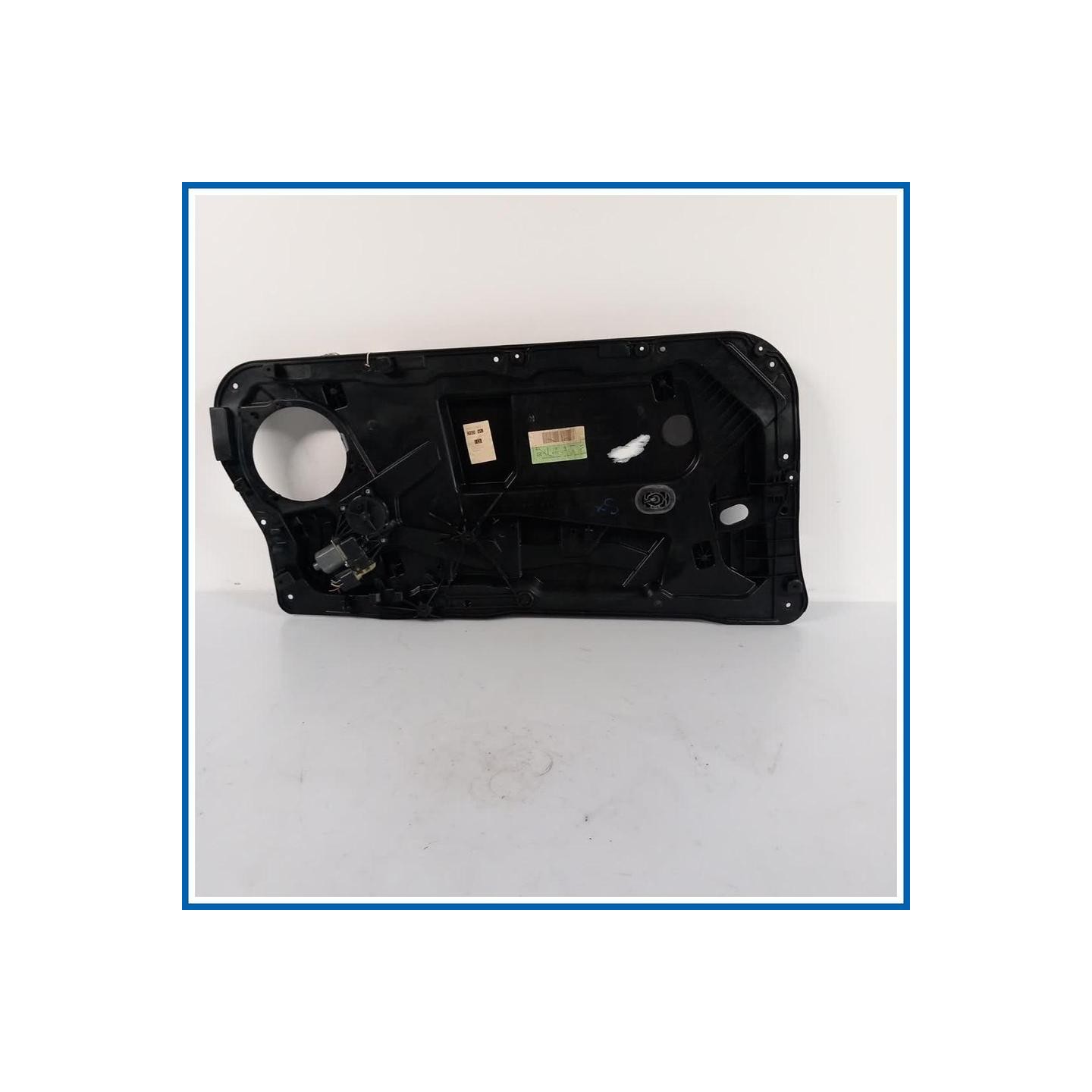 Alzacristallo porta Regulator - Window - Less Motor 
sx. 
ant. FORD Fiesta VI