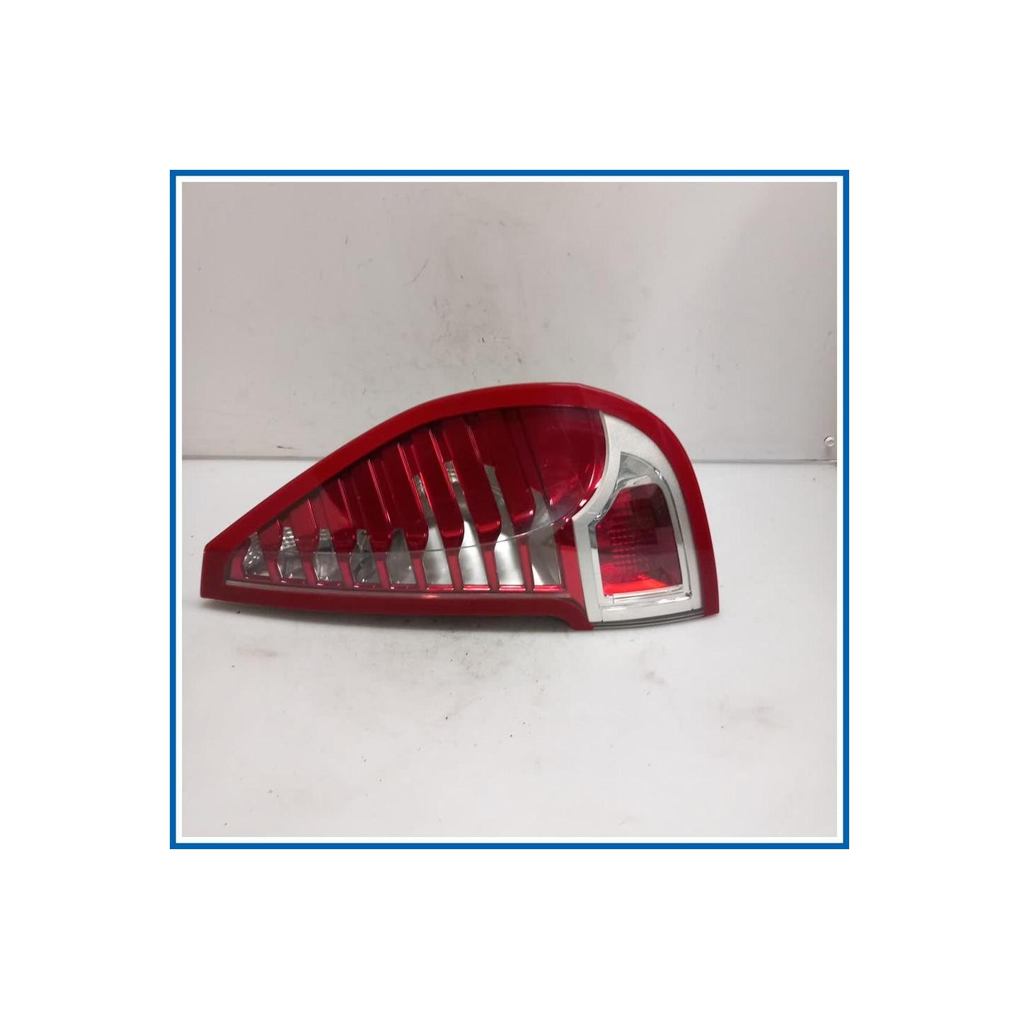 Fanale est. FANALINO POSTE DX 
dx. 
post. RENAULT Scenic X-Mod