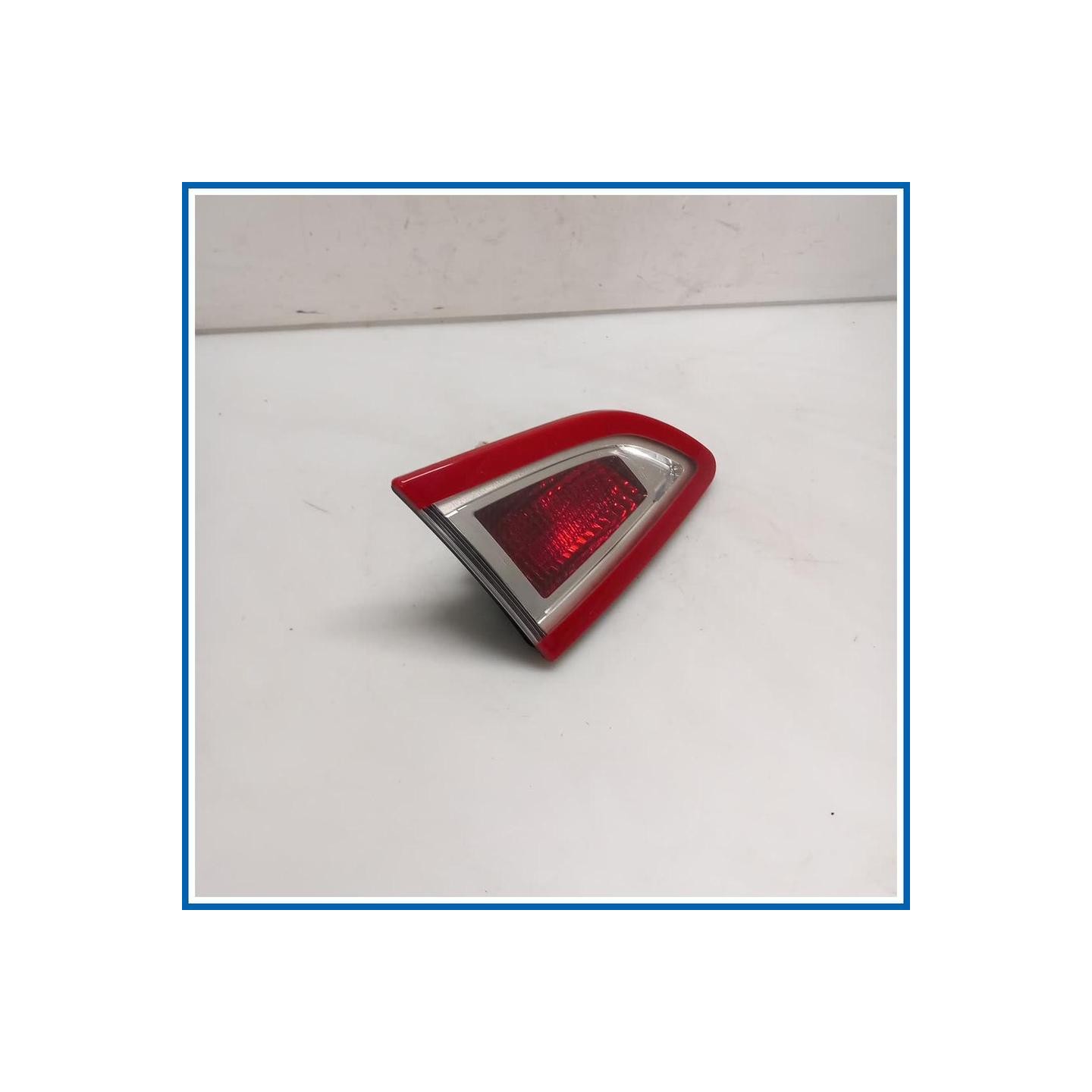 Fanale int. FANALINO POSTE SX 
sx. 
post. RENAULT Scenic X-Mod